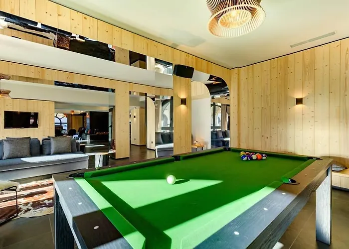 Luxe 5*,spa & Fitness, La Cordee 821 *